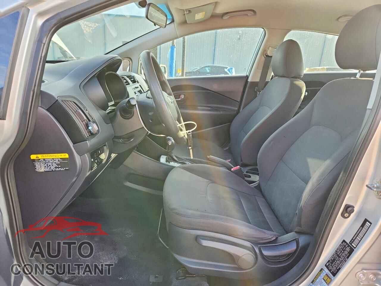 KIA RIO 2013 - KNADM4A31D6190123