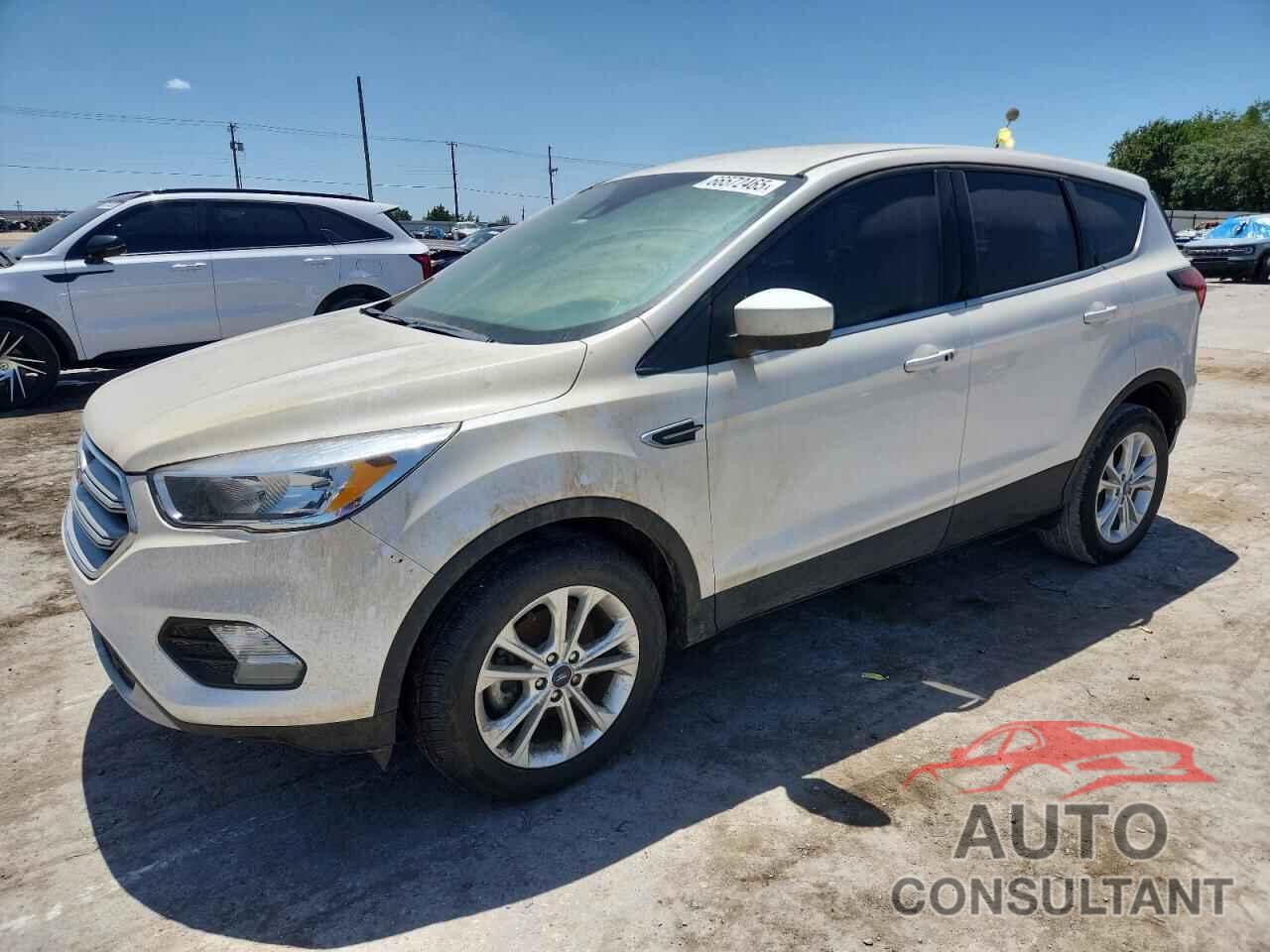 FORD ESCAPE 2019 - 1FMCU0GD6KUB34707
