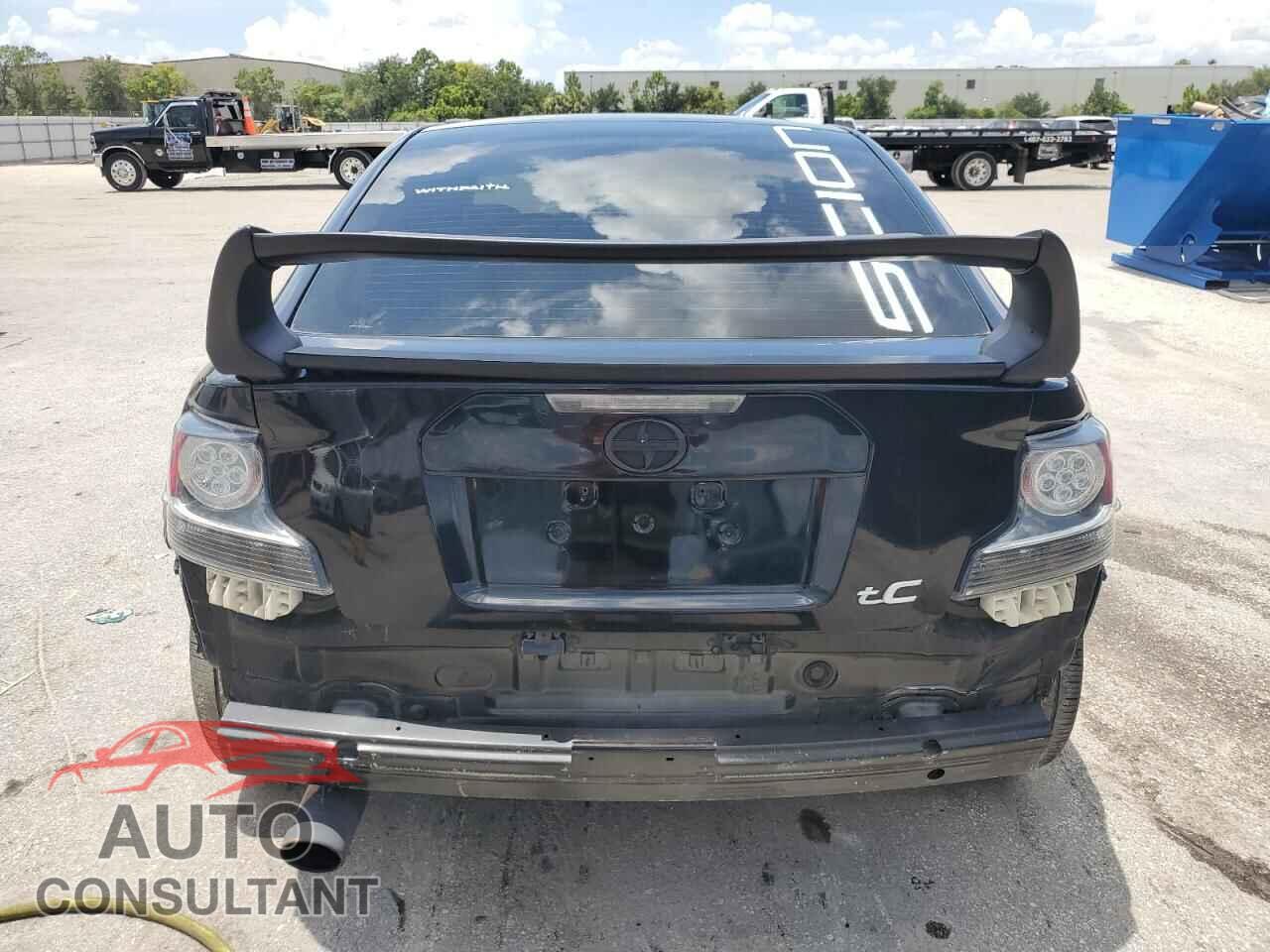 TOYOTA SCION 2014 - JTKJF5C76E3088043
