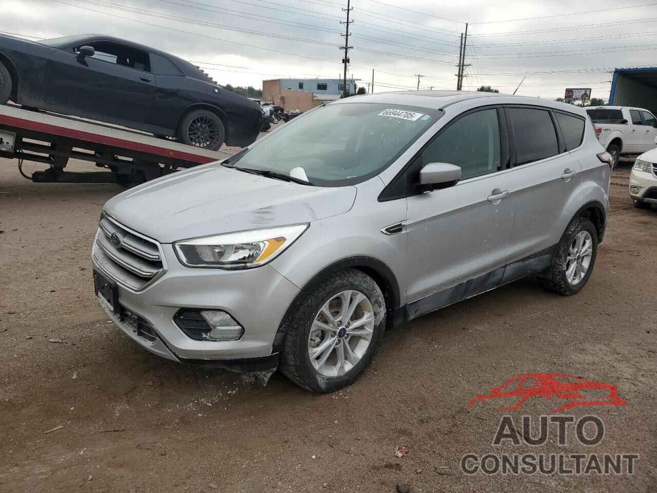 FORD ESCAPE 2017 - 1FMCU9GD2HUE66060