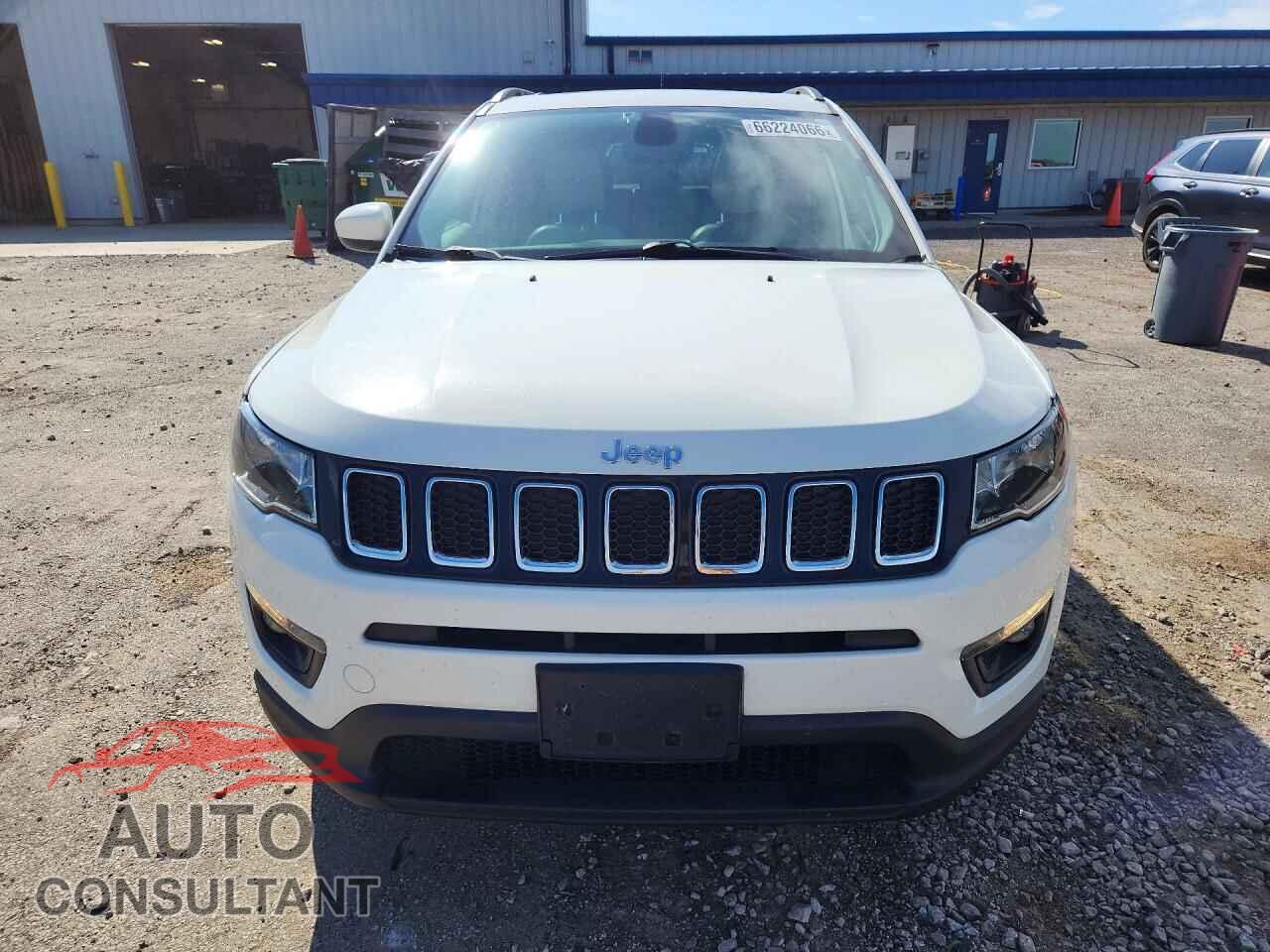 JEEP COMPASS 2018 - 3C4NJCBB7JT503175