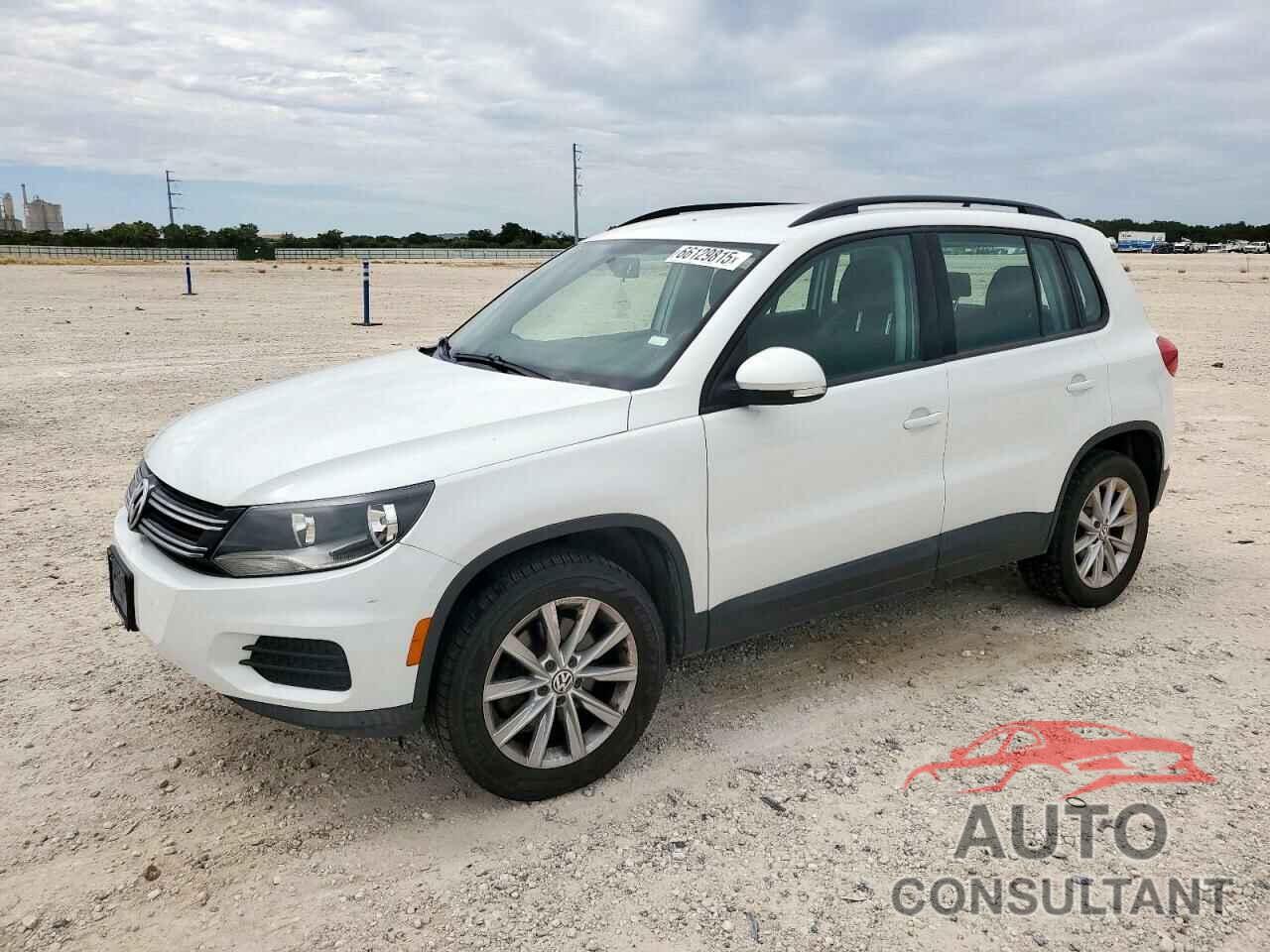 VOLKSWAGEN TIGUAN 2017 - WVGBV7AX1HK049511
