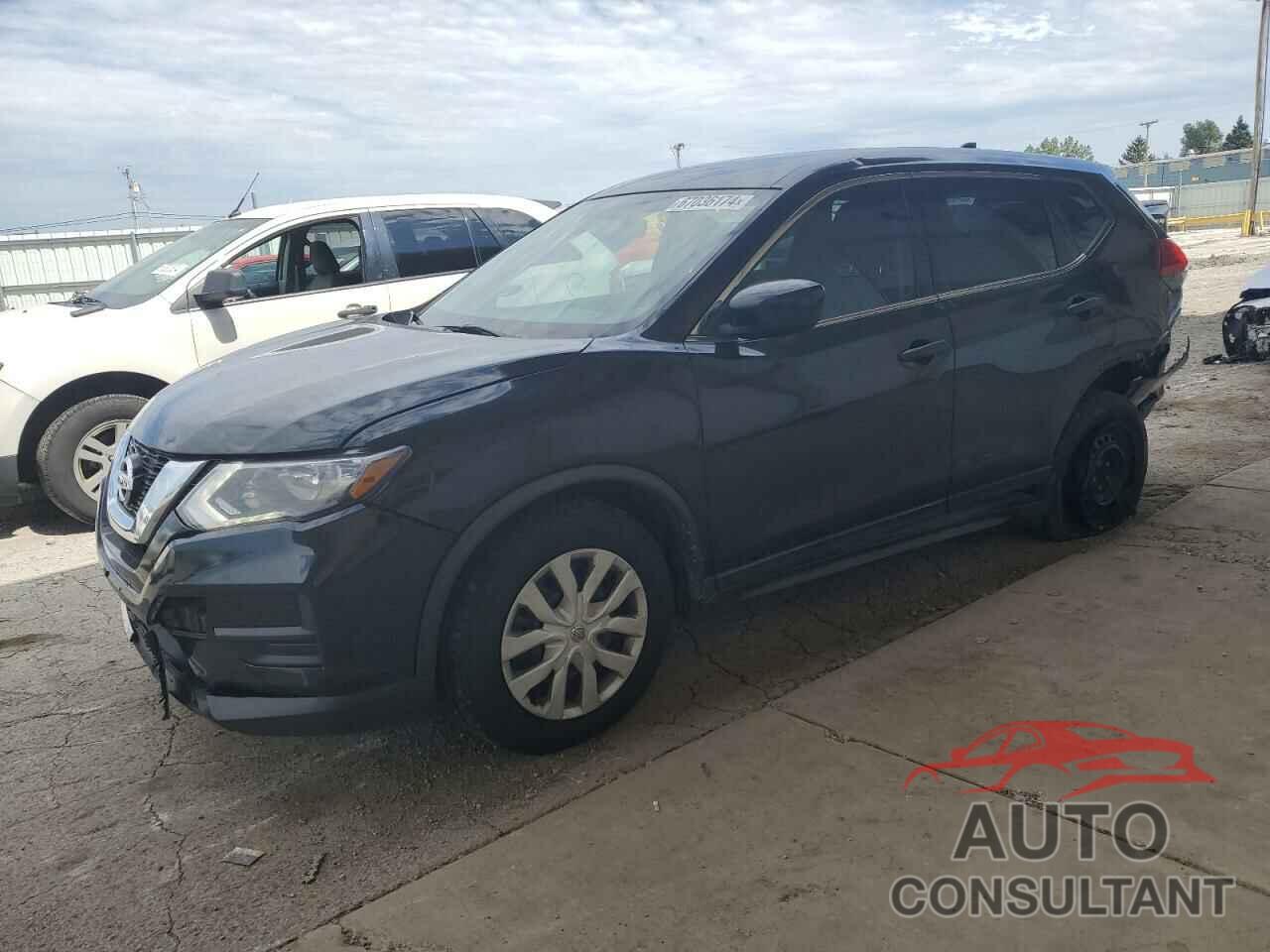 NISSAN ROGUE 2017 - KNMAT2MT0HP552001