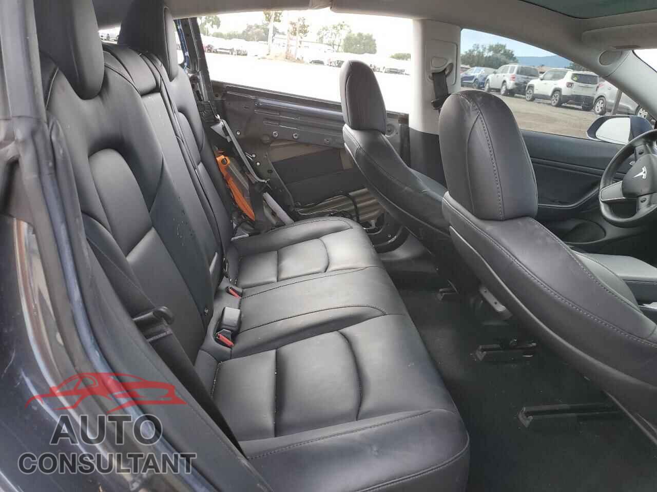 TESLA MODEL 3 2018 - 5YJ3E1EAXJF045245