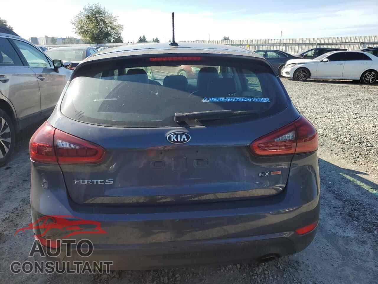 KIA FORTE 2015 - KNAFX5A88F5283473