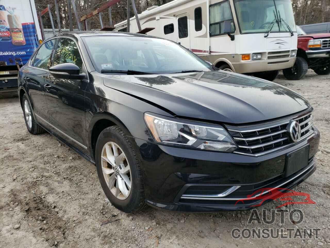 VOLKSWAGEN PASSAT 2017 - 1VWAT7A37HC013171