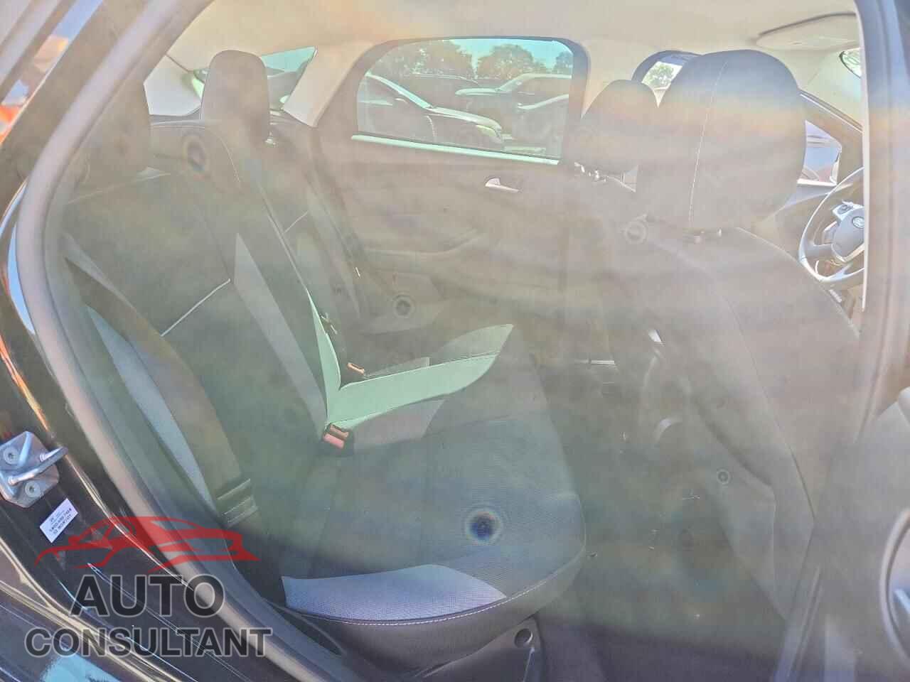 FORD FOCUS 2014 - 1FADP3K29EL324959