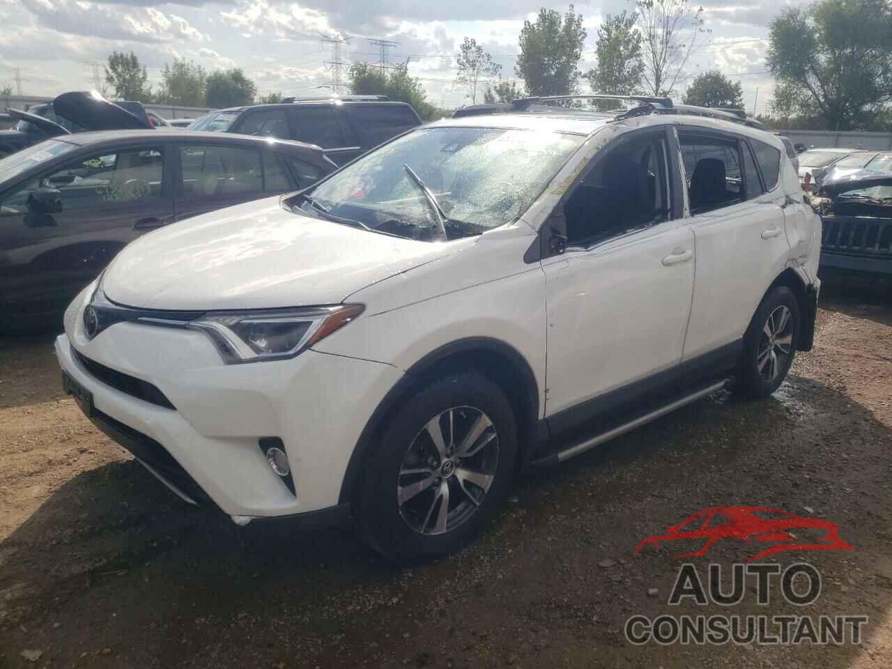 TOYOTA RAV4 2017 - JTMRFREV6HD217961