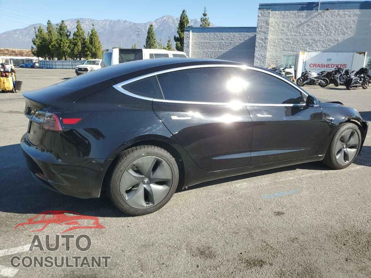 TESLA MODEL 3 2019 - 5YJ3E1EA5KF399272