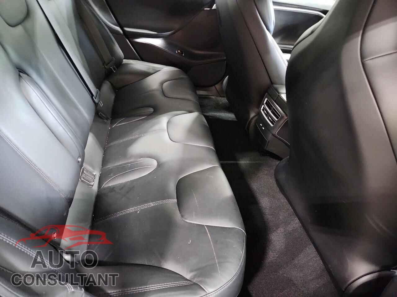 TESLA MODEL S 2017 - 5YJSA1E25HF192471