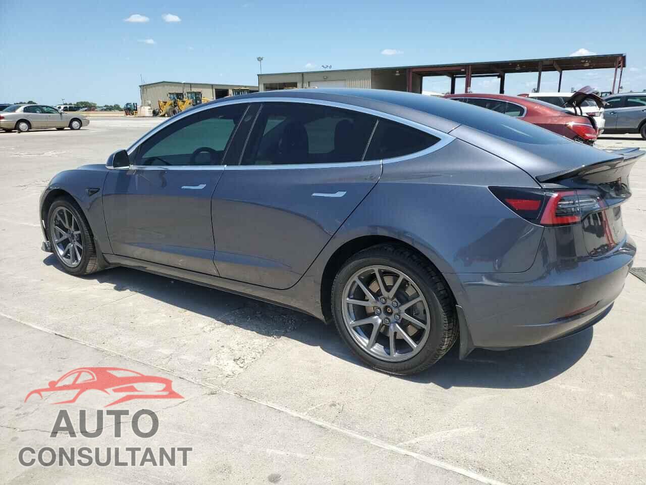 TESLA MODEL 3 2018 - 5YJ3E1EA4JF030613