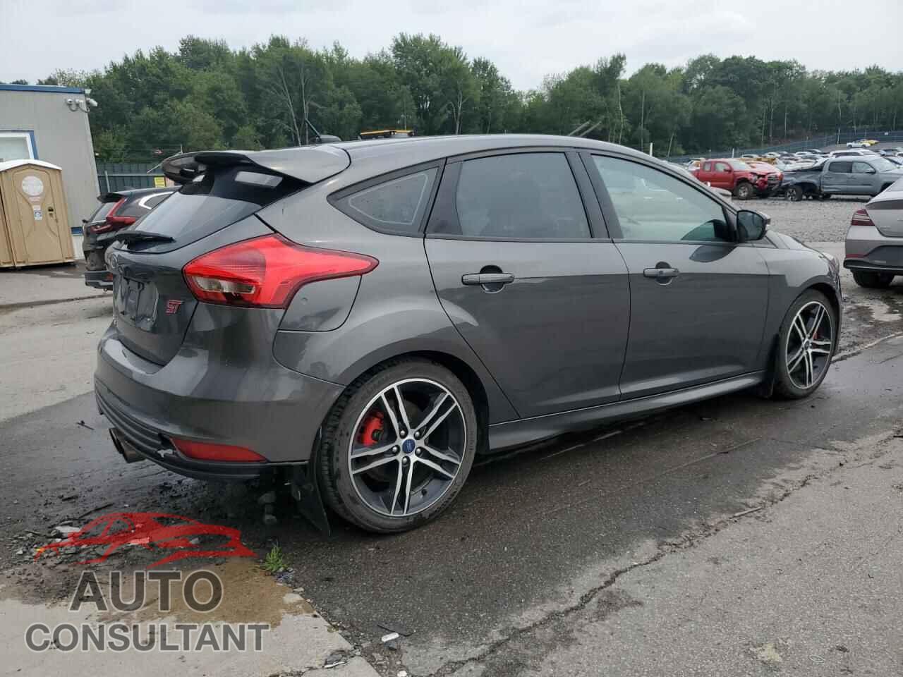 FORD FOCUS 2017 - 1FADP3L96HL274280