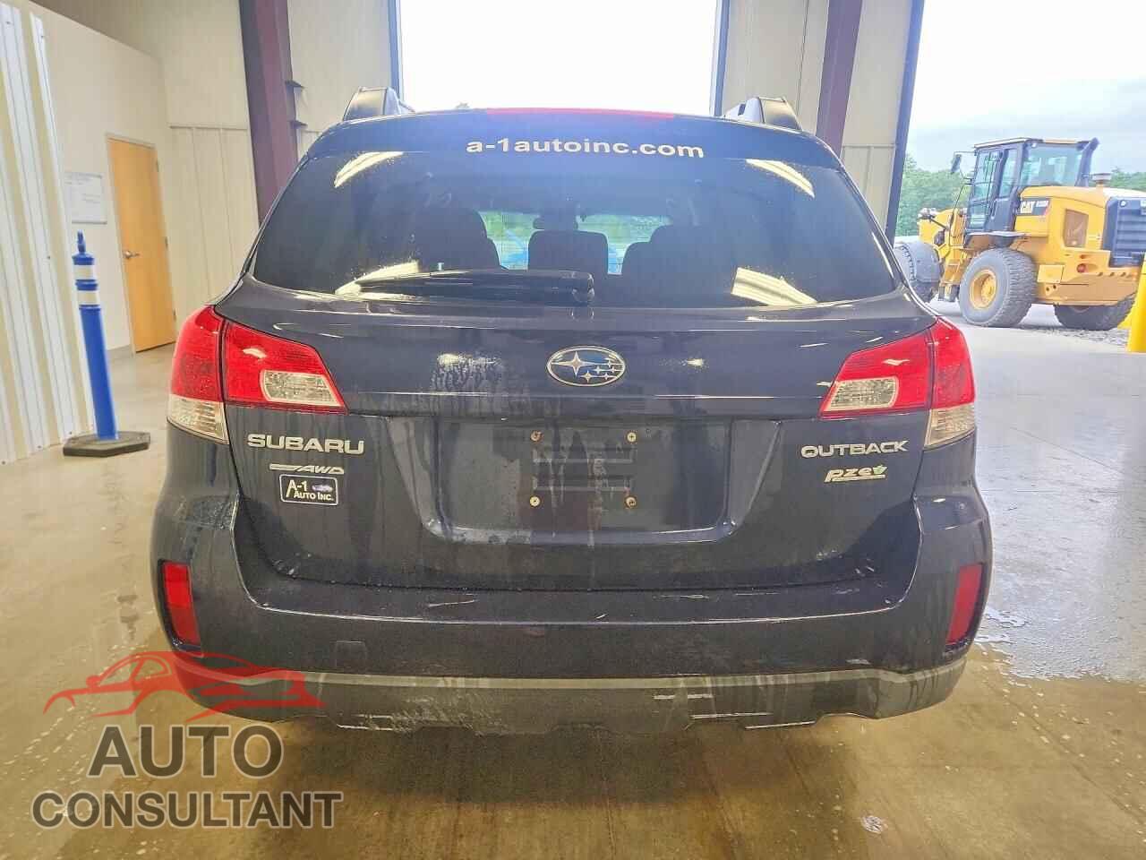 SUBARU OUTBACK 2013 - 4S4BRBCC9D3324001