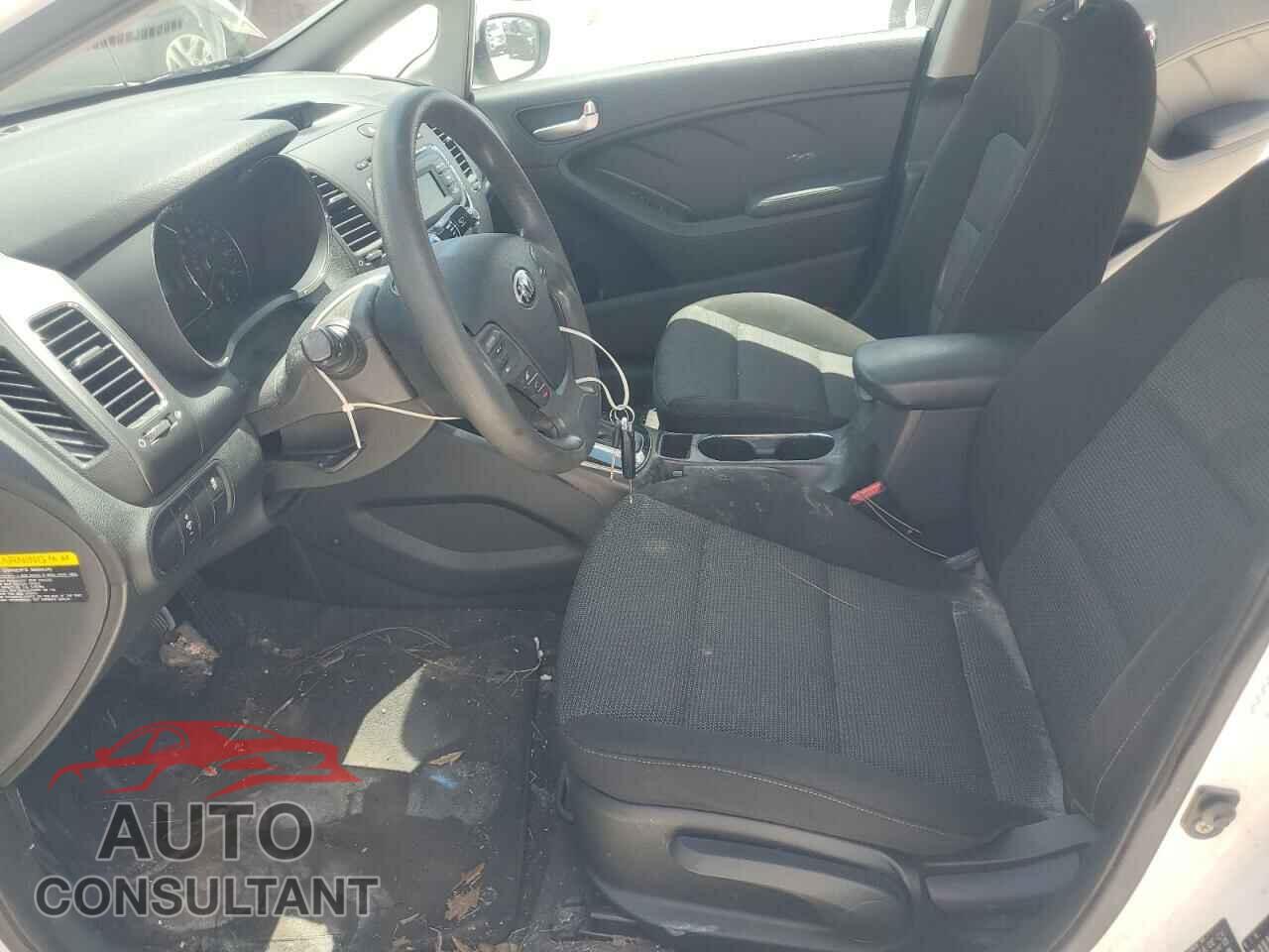 KIA FORTE 2017 - 3KPFK4A79HE018202