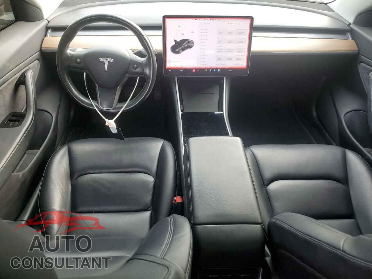 TESLA MODEL 3 2018 - 5YJ3E1EB0JF149154