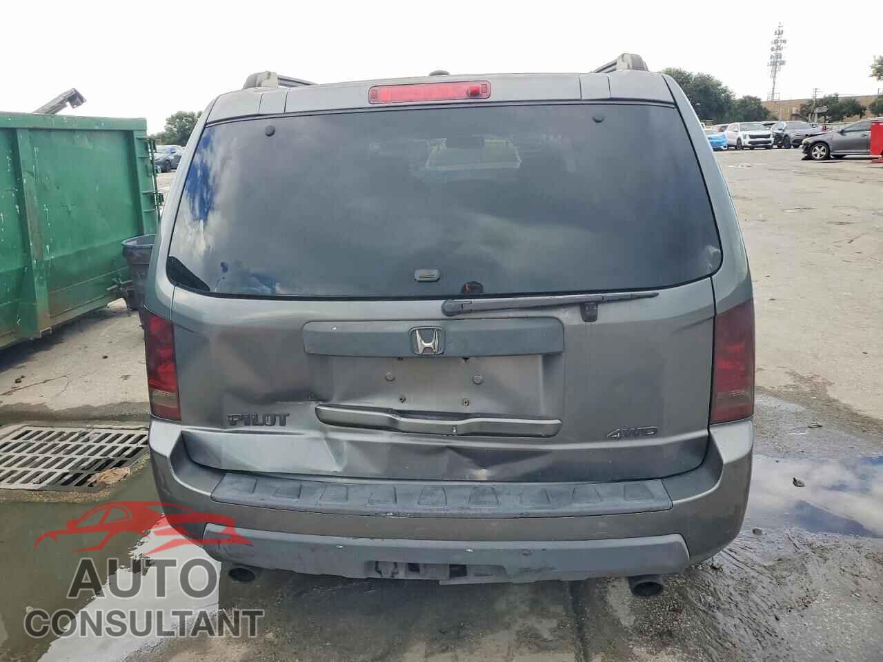 HONDA PILOT 2011 - 5FNYF4H56BB024283