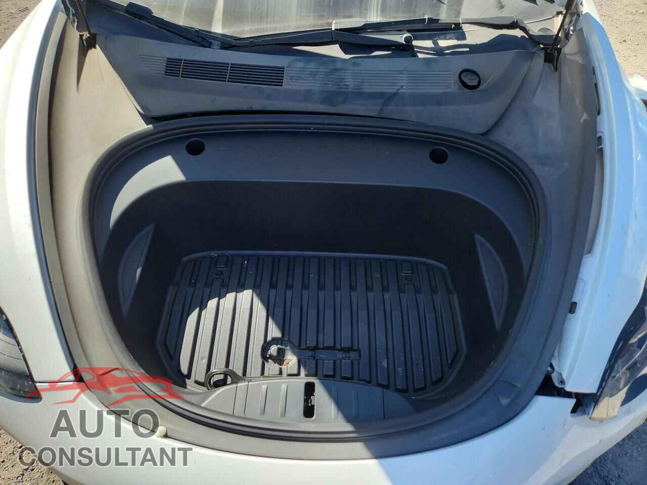 TESLA MODEL 3 2022 - 5YJ3E1EB8NF342058