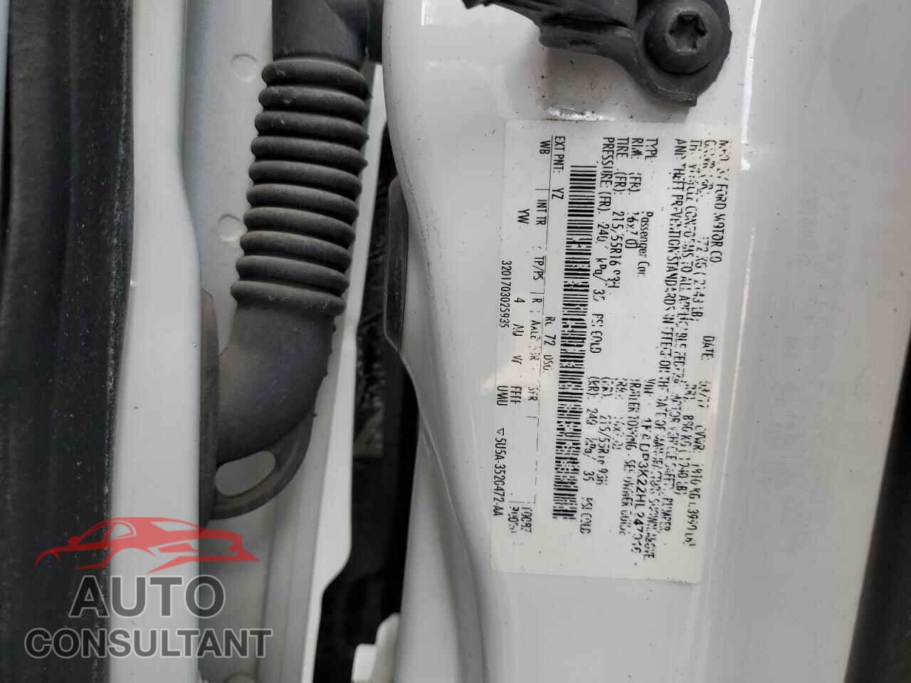 FORD FOCUS 2017 - 1FADP3K22HL247016