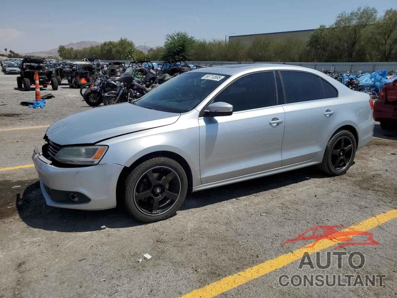 VOLKSWAGEN JETTA 2013 - 3VWLL7AJ5DM383695