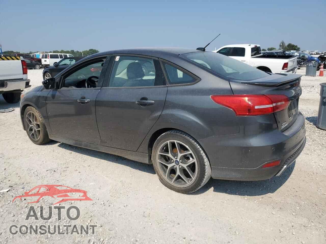 FORD FOCUS 2015 - 1FADP3F21FL298420