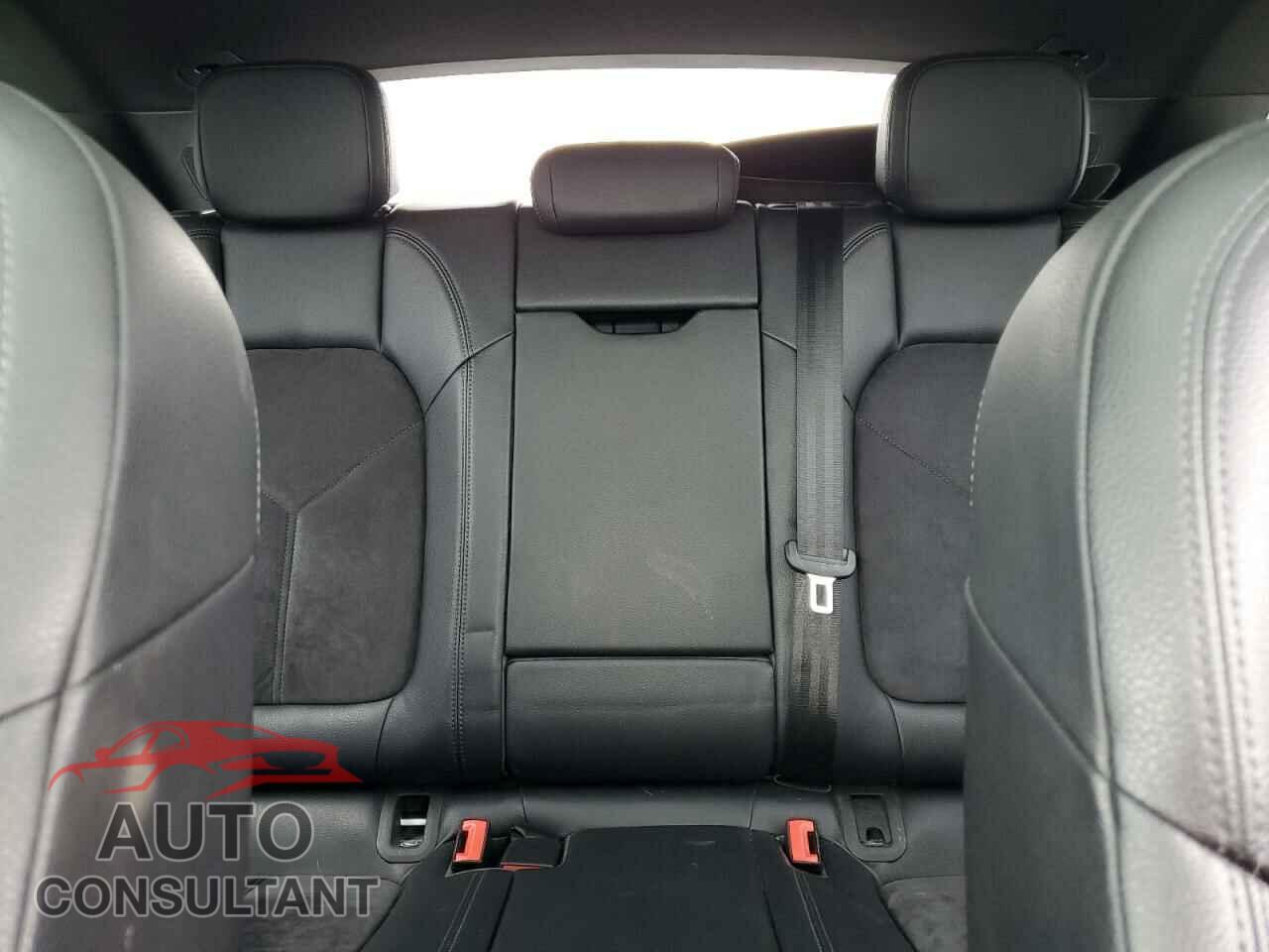 PORSCHE MACAN 2018 - WP1AA2A55JLB02268