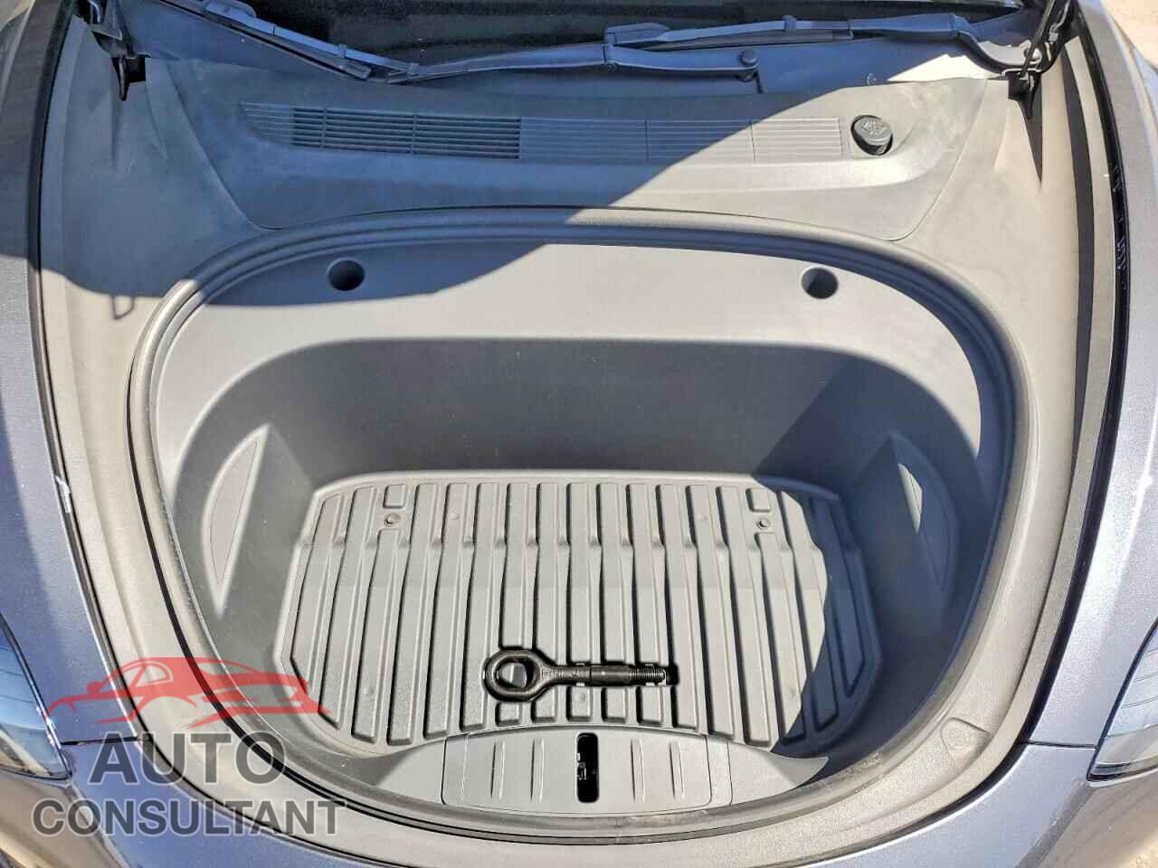 TESLA MODEL 3 2022 - 5YJ3E1EB3NF212768