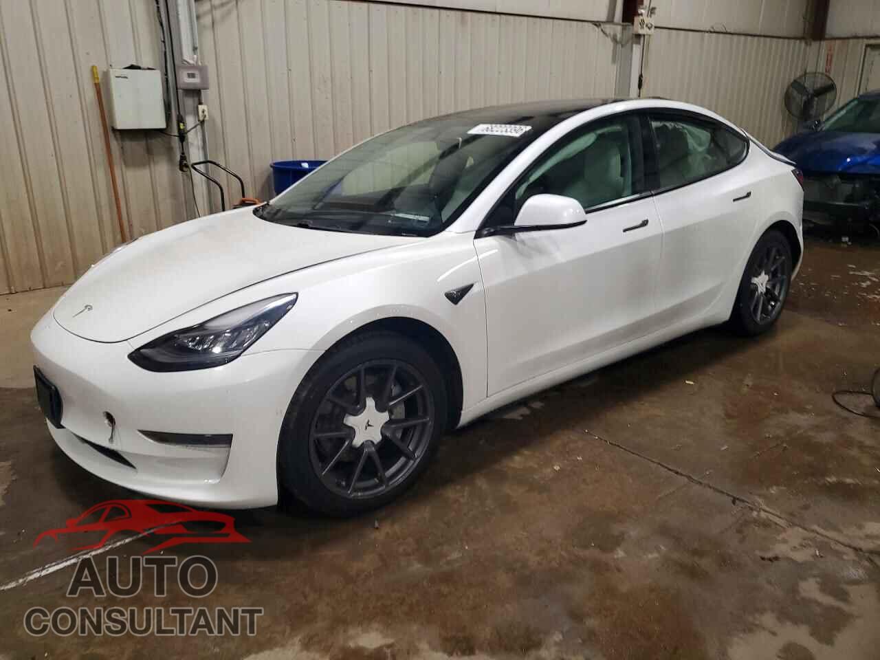 TESLA MODEL 3 2021 - 5YJ3E1EA9MF858807