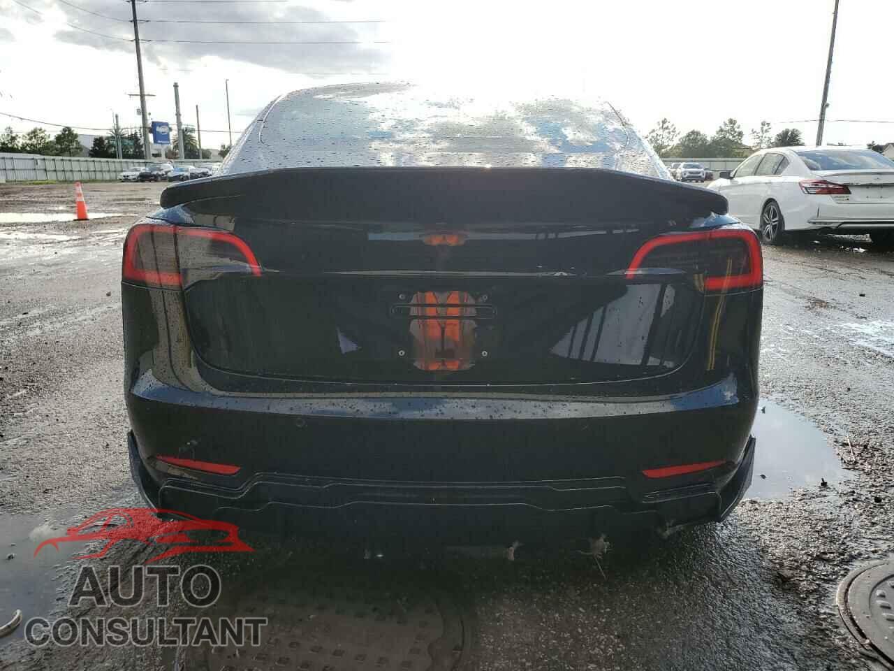 TESLA MODEL 3 2018 - 5YJ3E1EA1JF063407