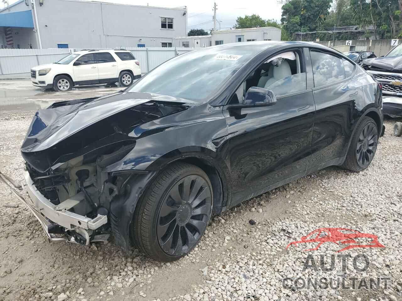 TESLA MODEL Y 2023 - 7SAYGDEF6PF877691