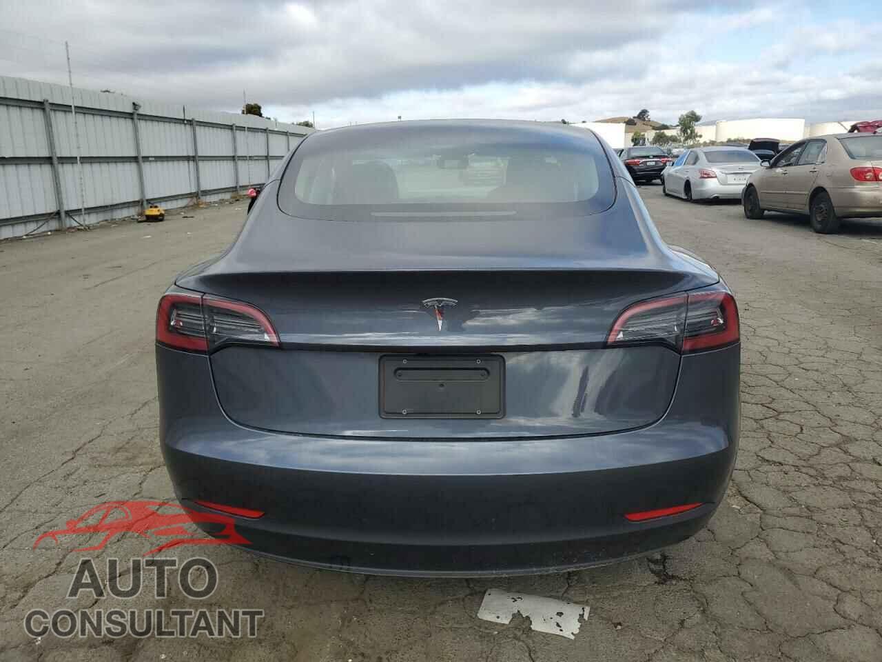 TESLA MODEL 3 2023 - 5YJ3E1EA9PF704747