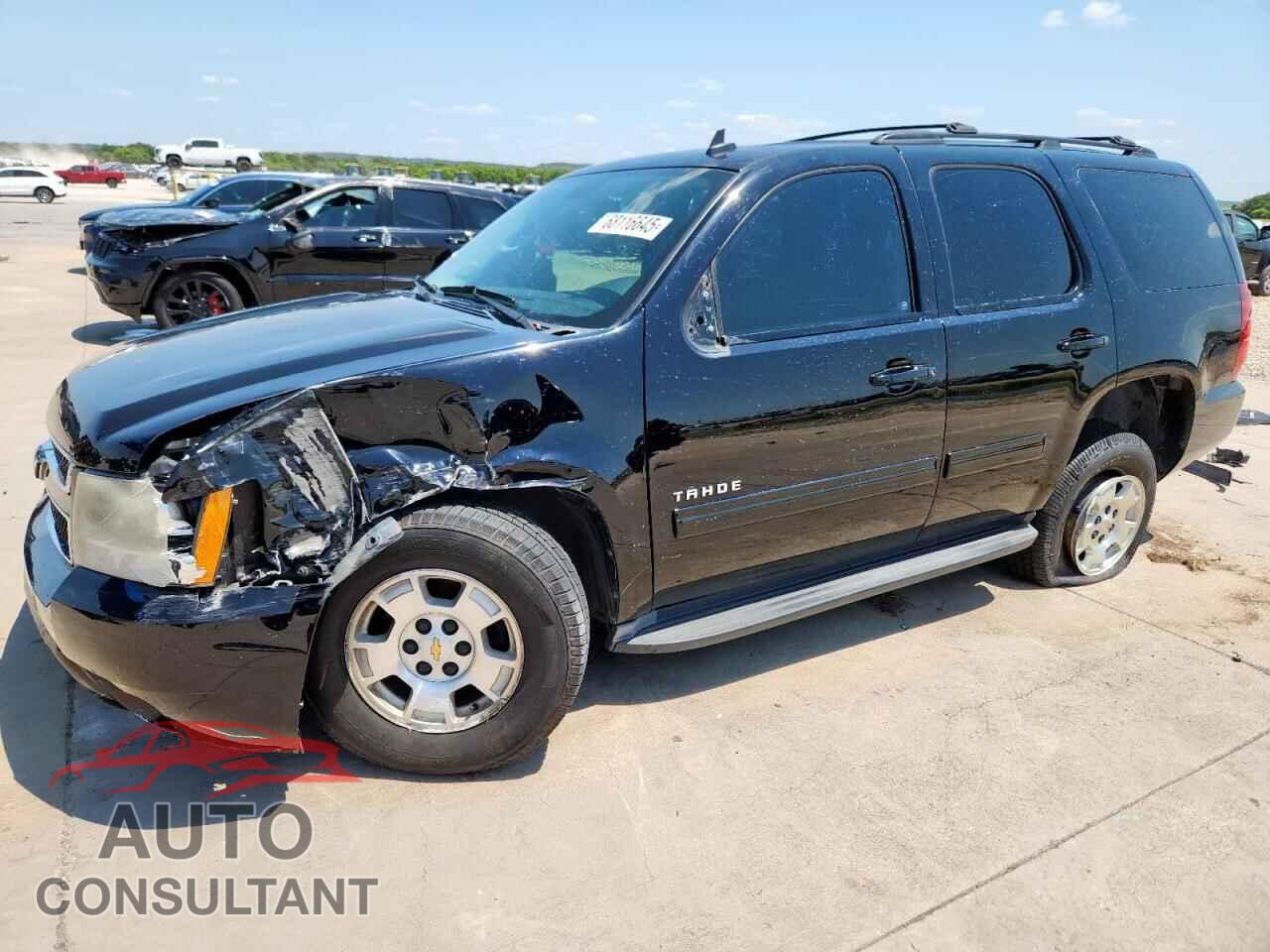 CHEVROLET TAHOE 2011 - 1GNSCAE07BR365585