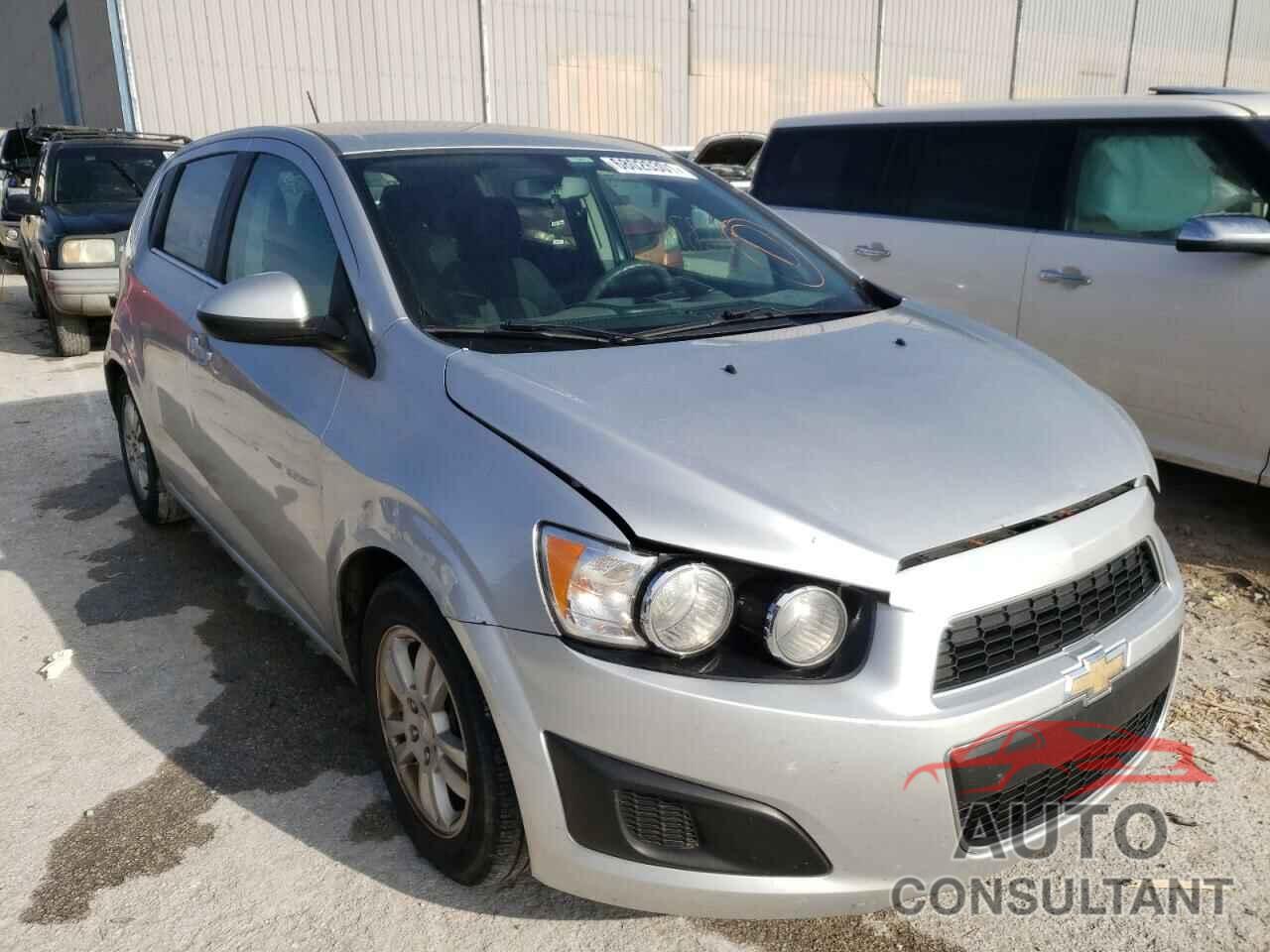 CHEVROLET SONIC 2016 - 1G1JC6SH7G4136641