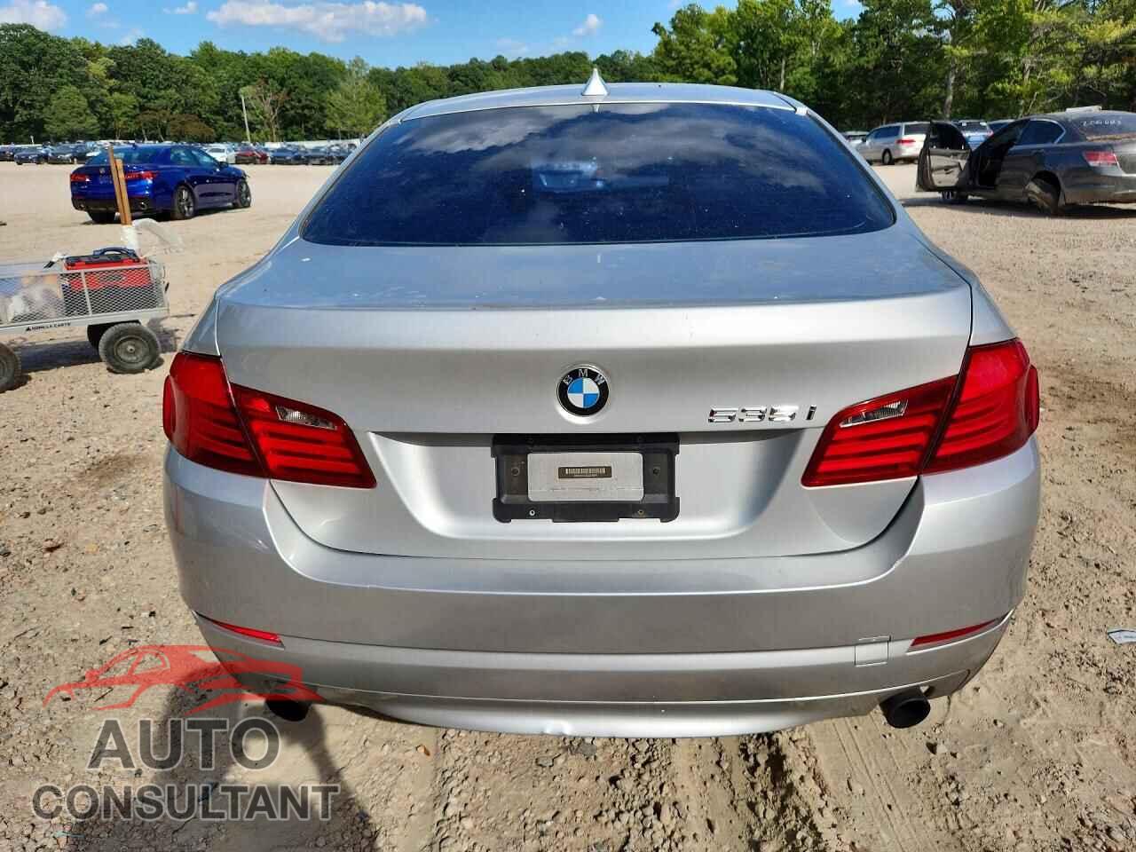 BMW 5 SERIES 2013 - WBAFR7C55DC818941
