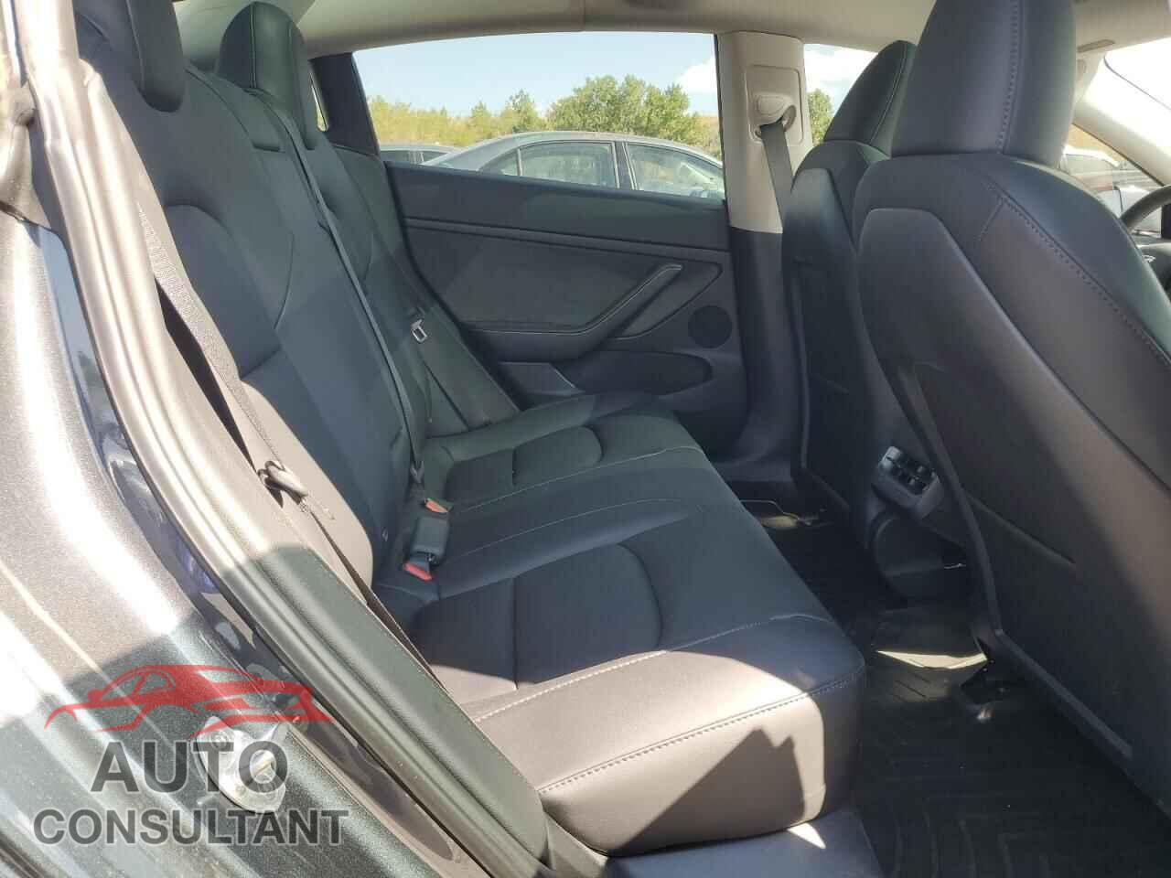 TESLA MODEL 3 2023 - 5YJ3E1EB5PF675742