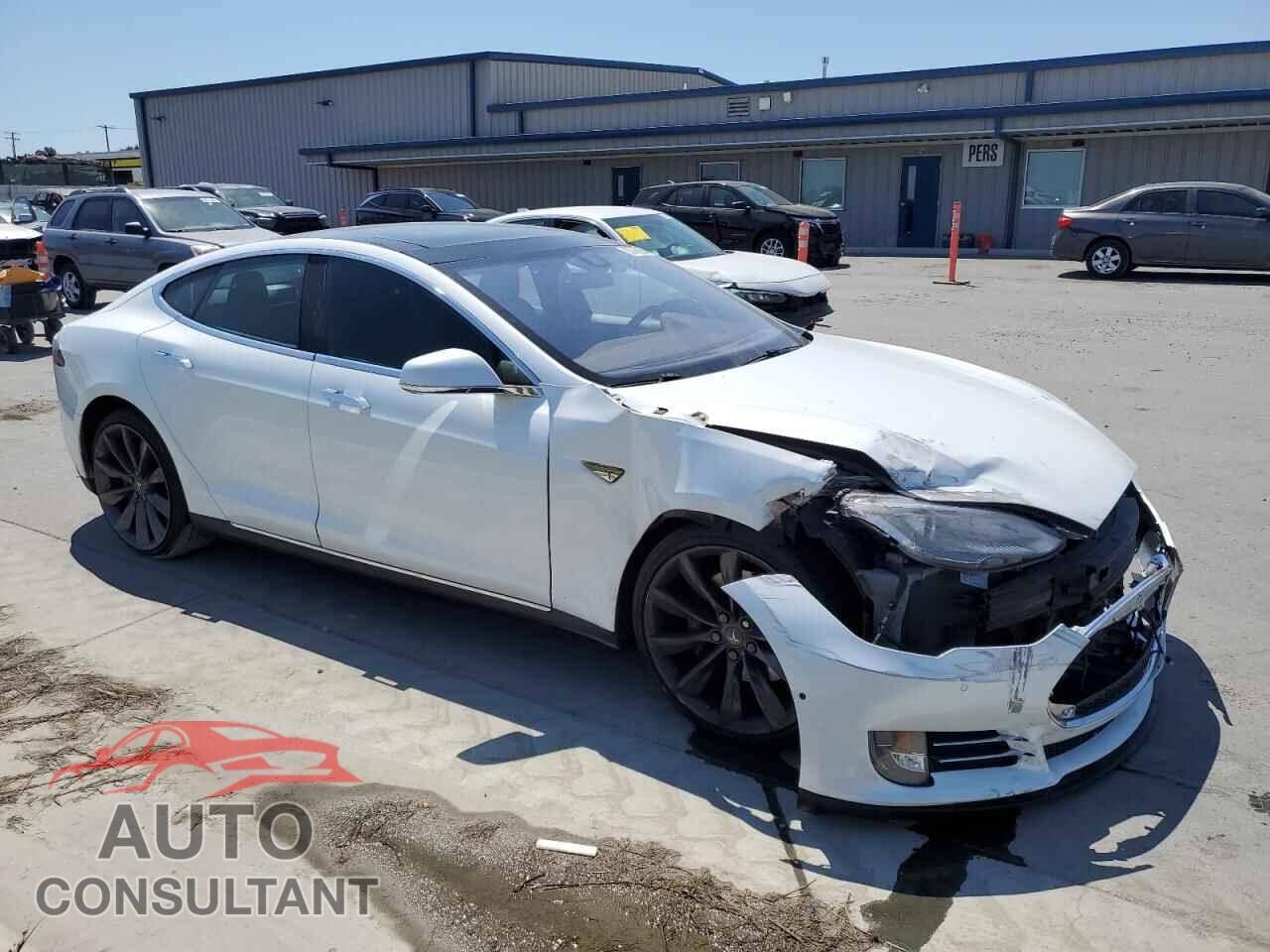 TESLA MODEL S 2014 - 5YJSA1H11EFP62383