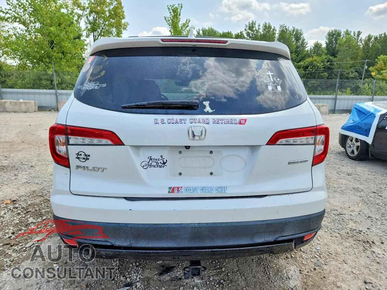 HONDA PILOT 2021 - 5FNYF5H29MB009274