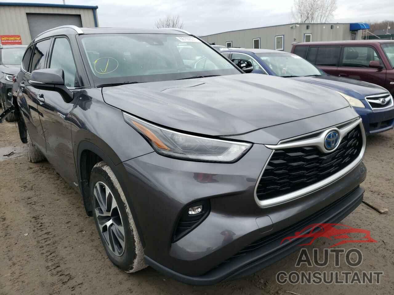 TOYOTA HIGHLANDER 2021 - 5TDGBRCH7MS524814
