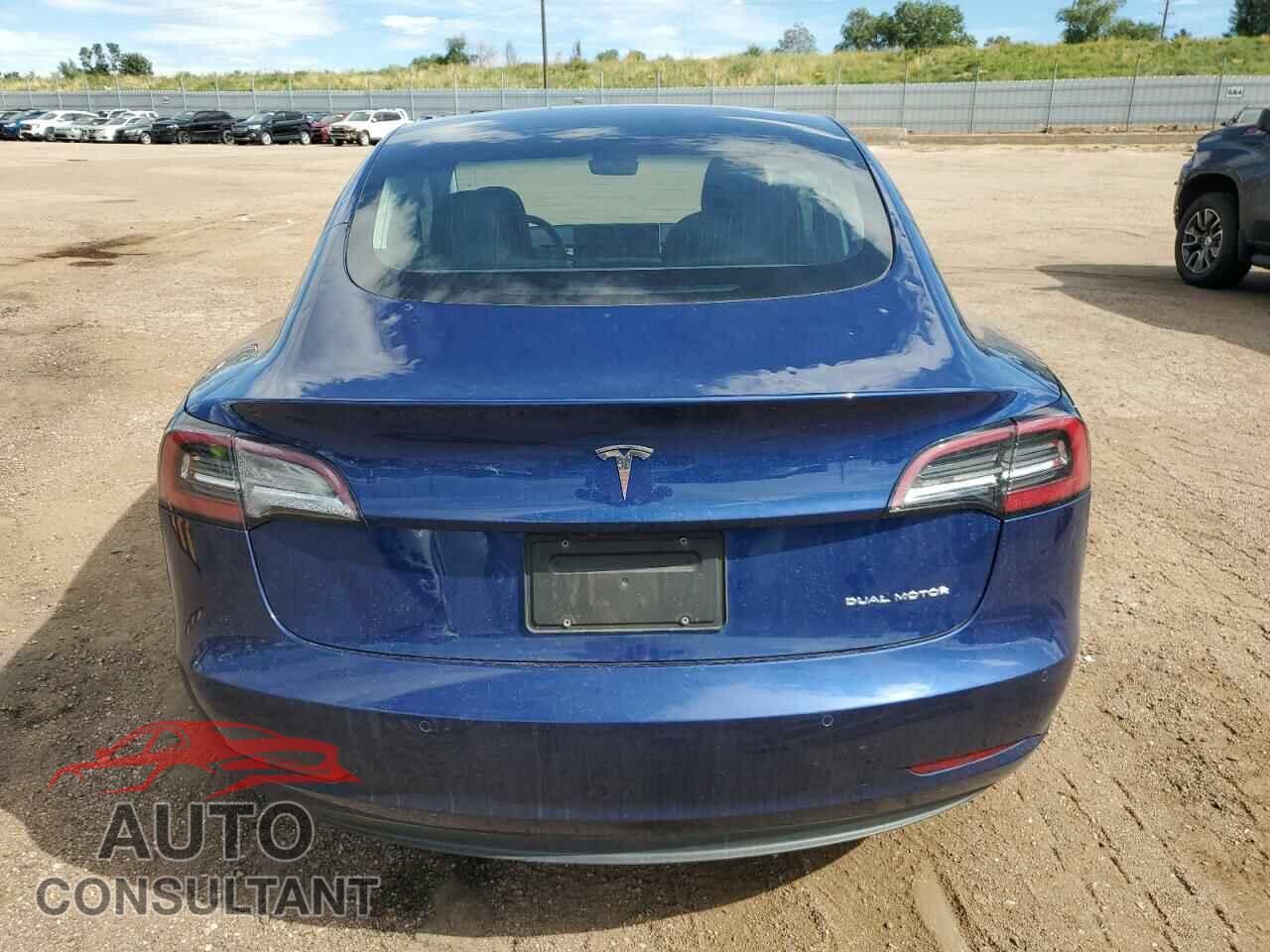 TESLA MODEL 3 2019 - 5YJ3E1EB4KF497234