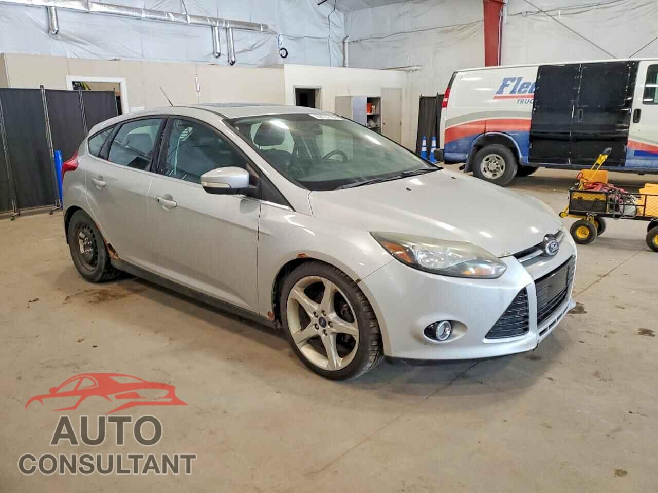 FORD FOCUS 2014 - 1FADP3N28EL257251