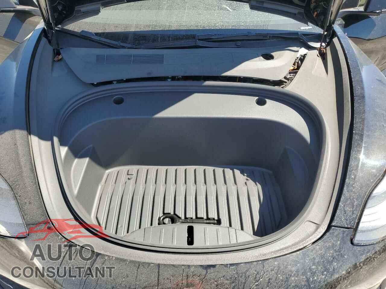 TESLA MODEL 3 2022 - 5YJ3E1EA7NF359036