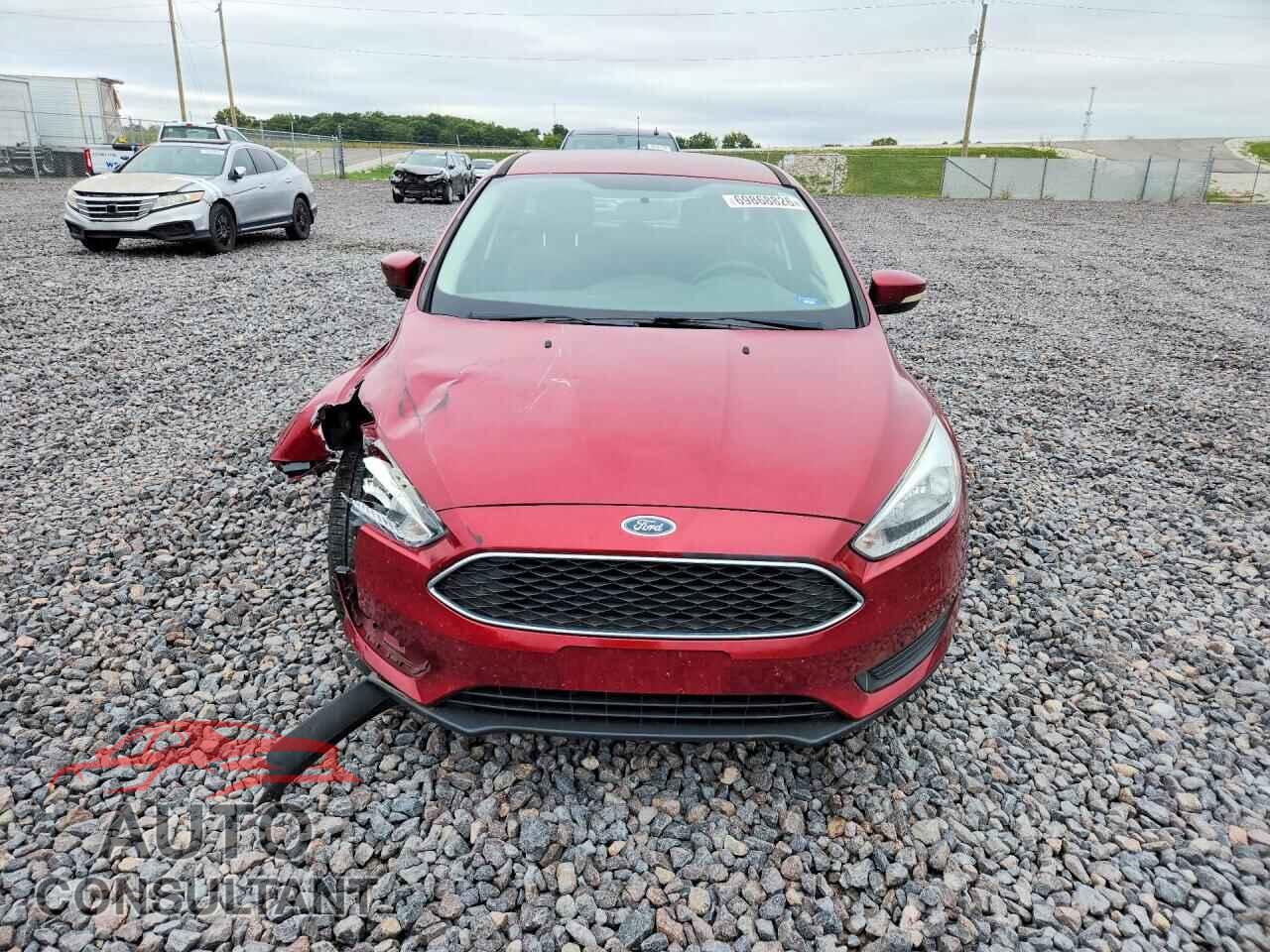 FORD FOCUS 2017 - 1FADP3K24HL213952