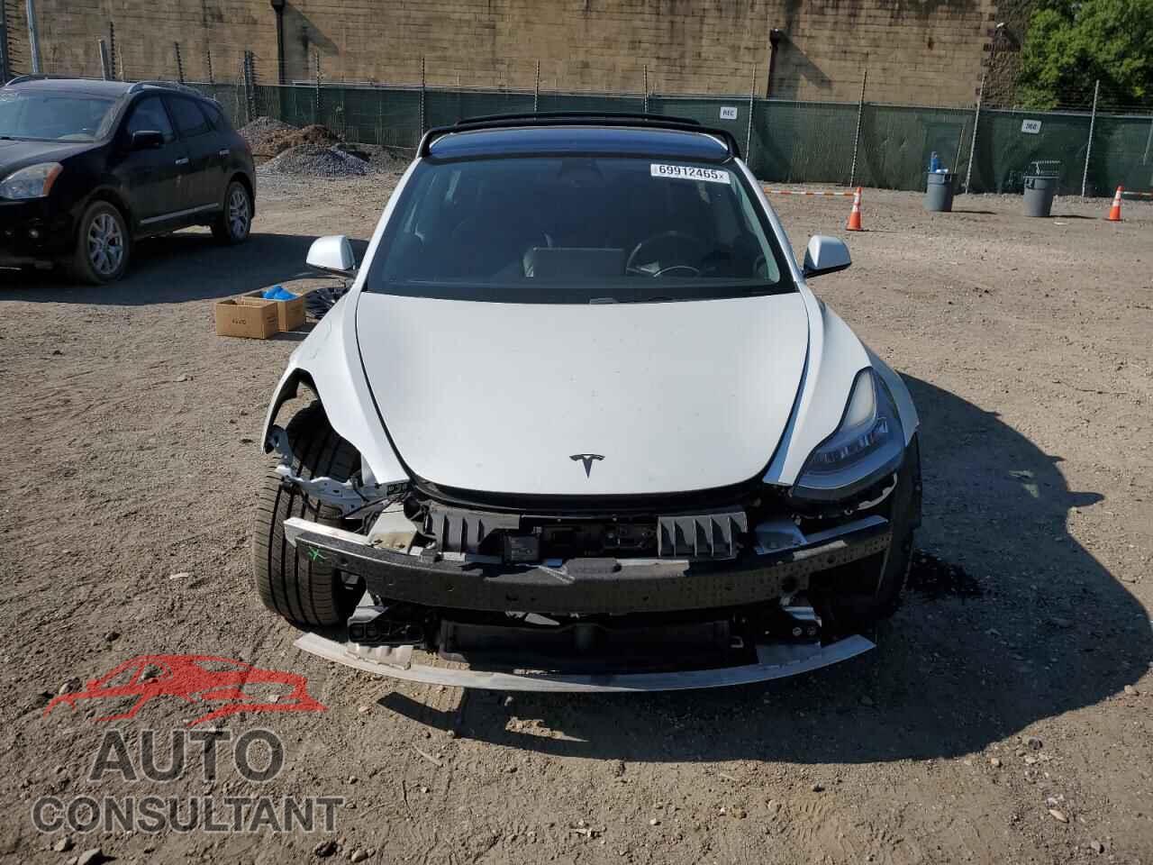 TESLA MODEL 3 2019 - 5YJ3E1EB9KF418320