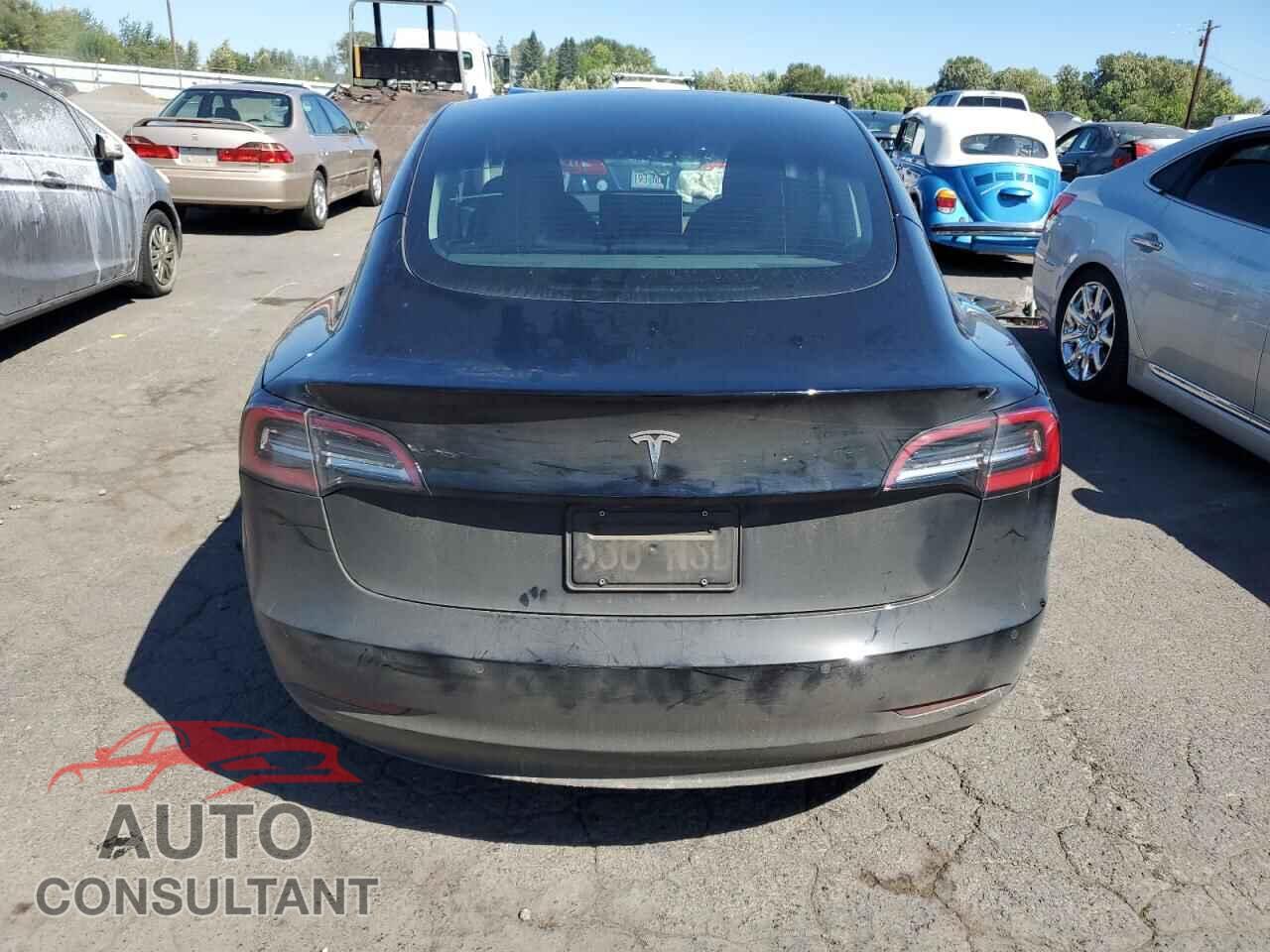 TESLA MODEL 3 2022 - 5YJ3E1EA5NF302009