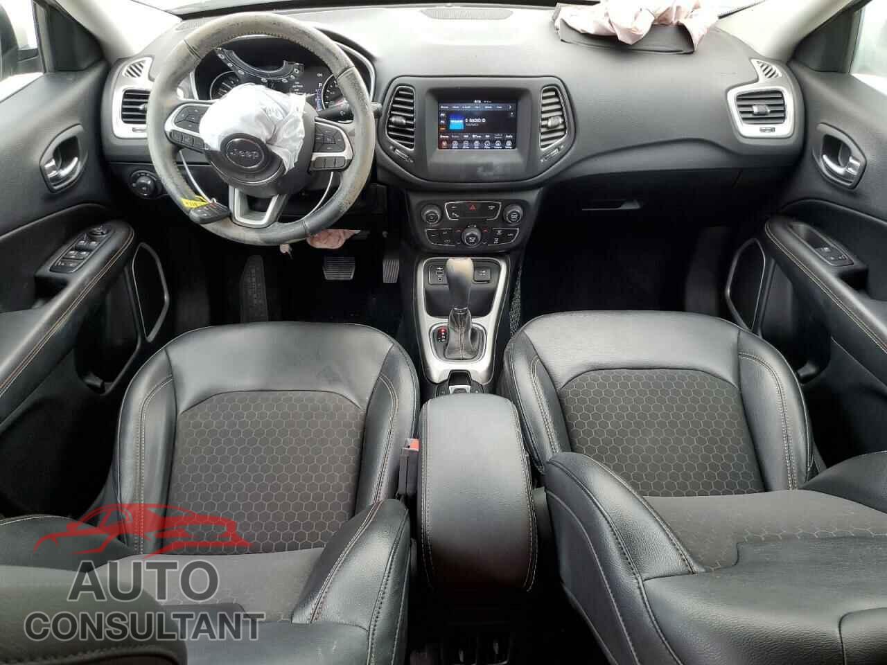 JEEP COMPASS 2019 - 3C4NJCBB4KT699402