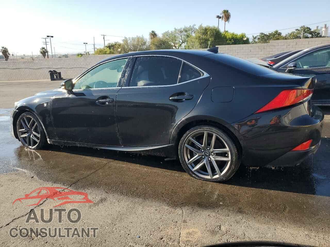 LEXUS IS 2018 - JTHBA1D22J5064132