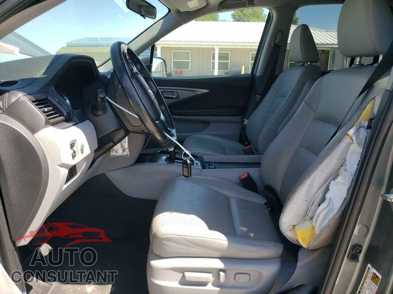HONDA RIDGELINE 2017 - 5FPYK3F50HB012087