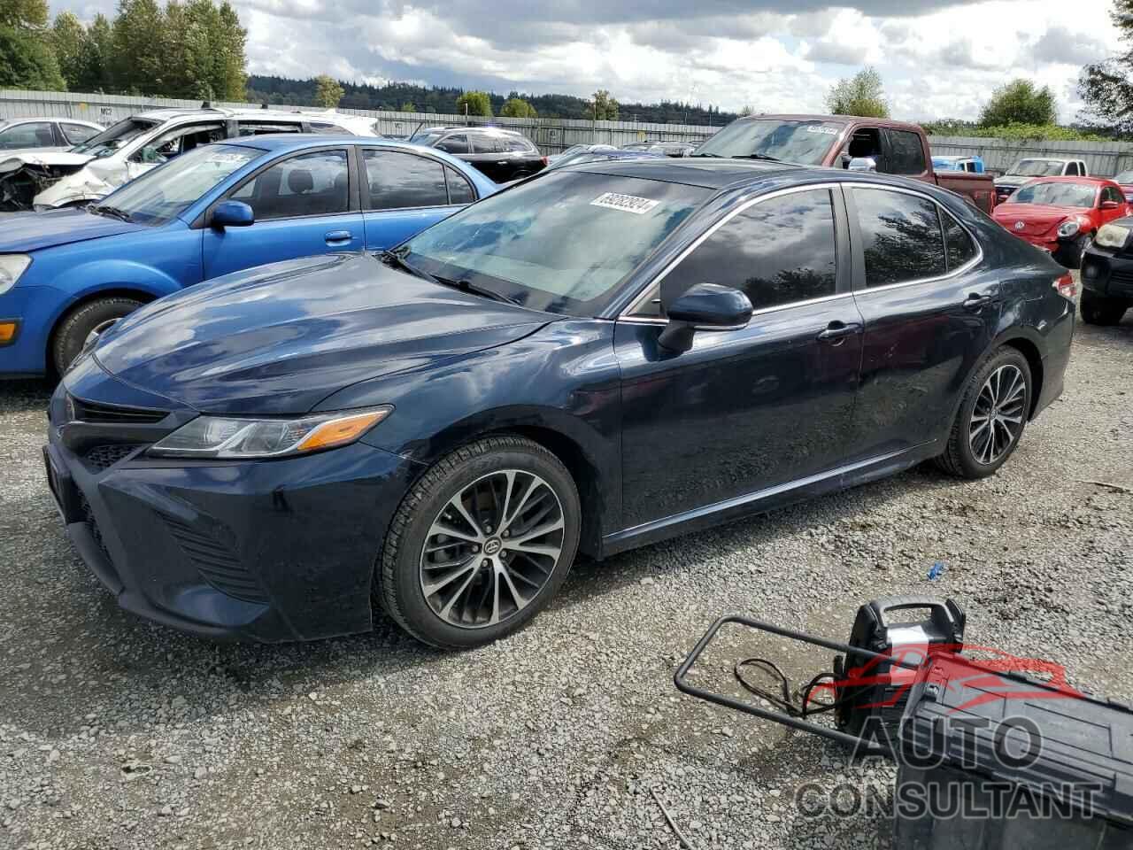 TOYOTA CAMRY 2018 - 4T1B11HK0JU597996