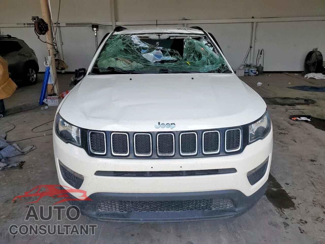 JEEP COMPASS 2020 - 3C4NJDAB5LT210188