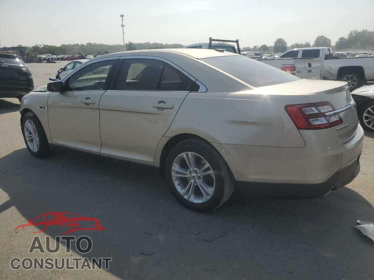 FORD TAURUS 2017 - 1FAHP2D85HG128611