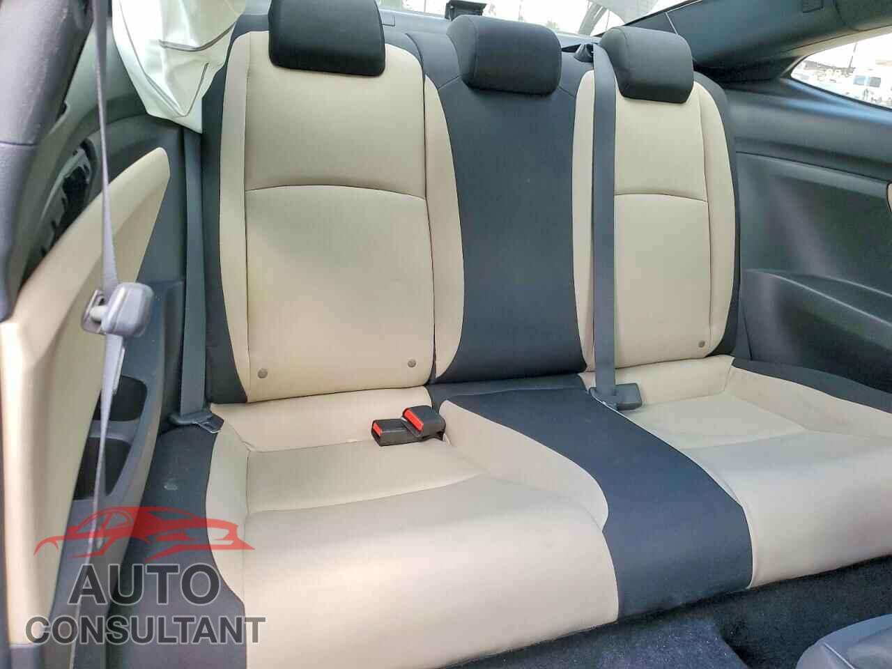 HONDA CIVIC 2017 - 2HGFC4B02HH301688